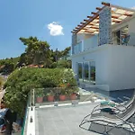 - 01 Feriehus
