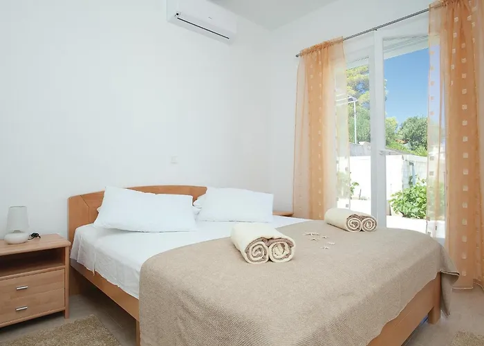 - 01 Ferienhaus