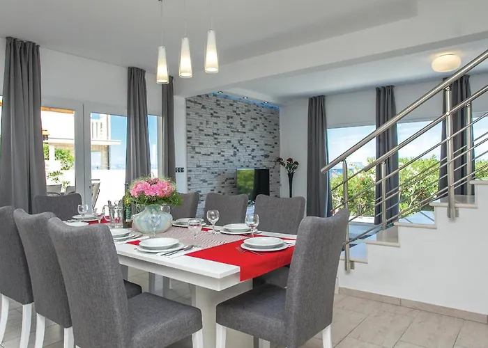 - 01 Ferienhaus *