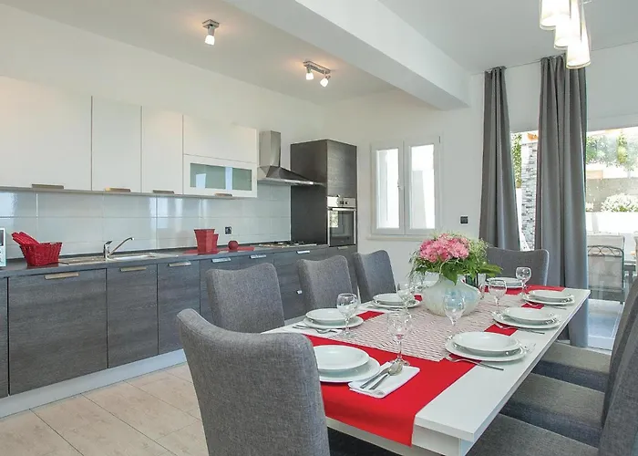 - 01 Ferienhaus *