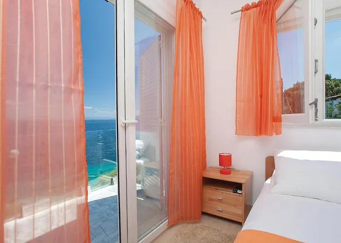 - 01 Ferienhaus Prigradica