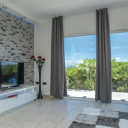 Holiday home Holiday Home Prigradica - 01