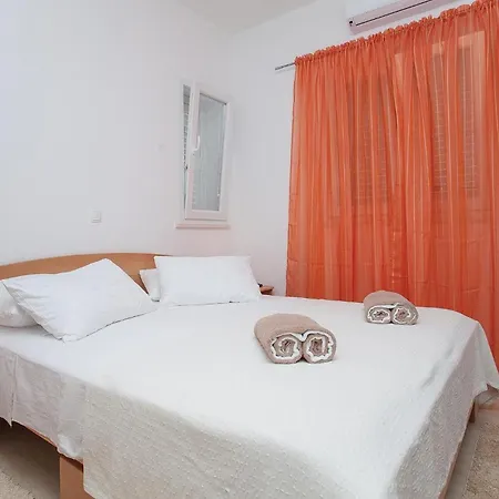 Holiday Home Prigradica - 01 Holiday home