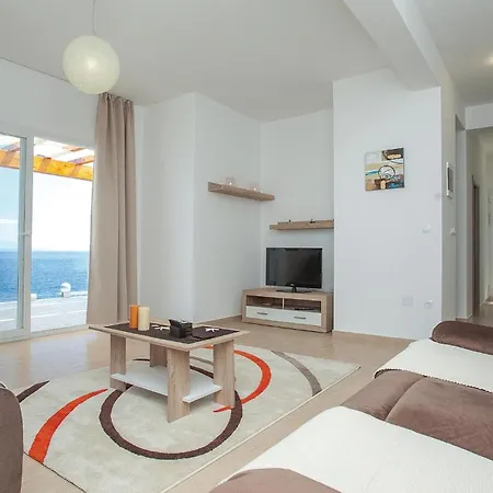 Awesome Home In Prigradica With Wifi Holiday home