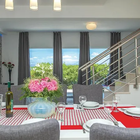 Holiday home Holiday Home Prigradica - 01